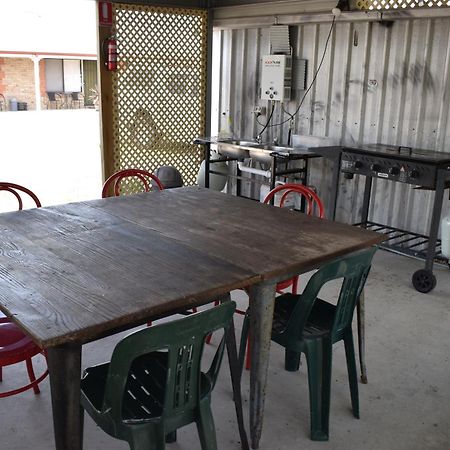 Lake Albert Motel Meningie Екстериор снимка