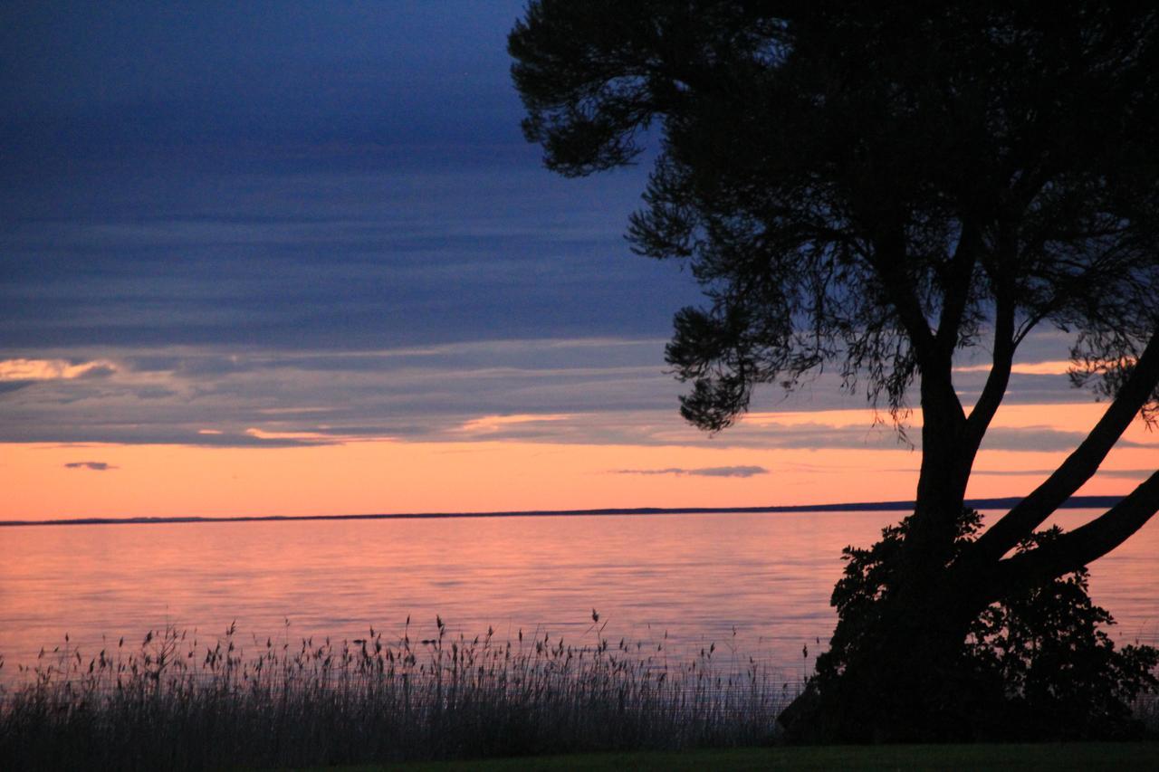 Lake Albert Motel Meningie Екстериор снимка