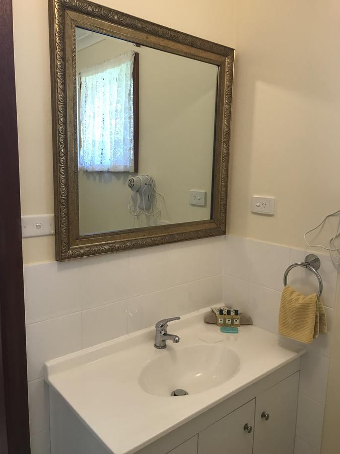 Lake Albert Motel Meningie Екстериор снимка