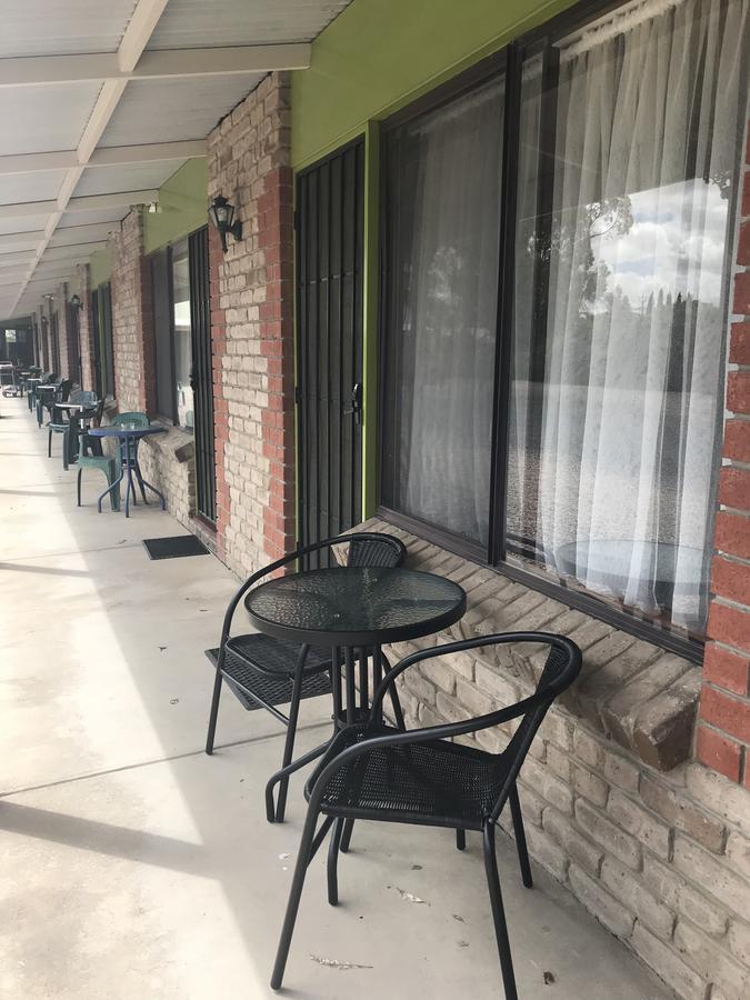 Lake Albert Motel Meningie Екстериор снимка
